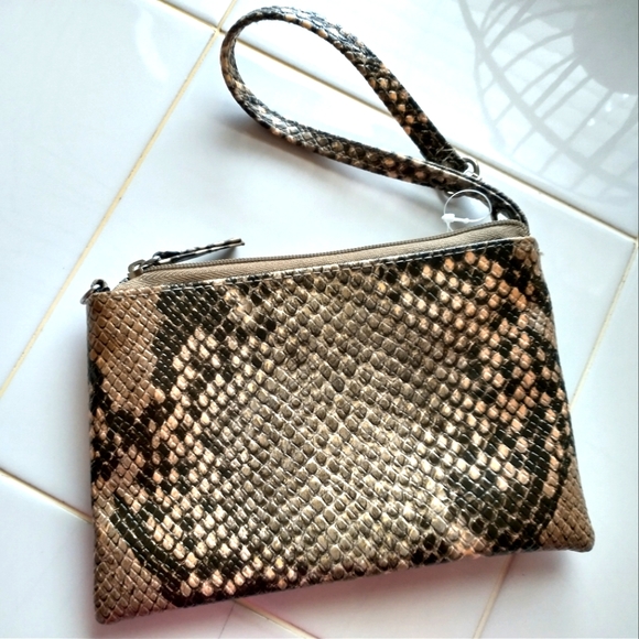 Wristlet Wallet Snakeskin Print Faux Leather Card Holder Brown Multi NWOT - Picture 2 of 3